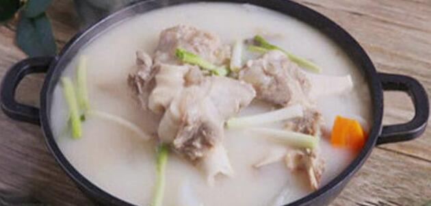 自制清汤火锅底料一、自制筒骨火锅底料